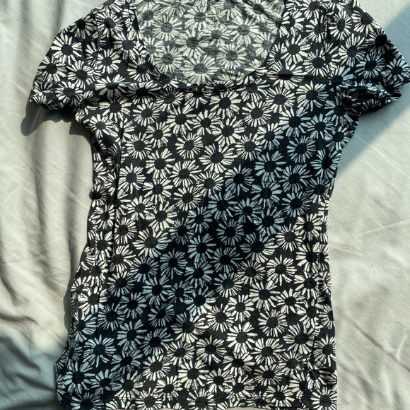 DAISY TSHIRT
